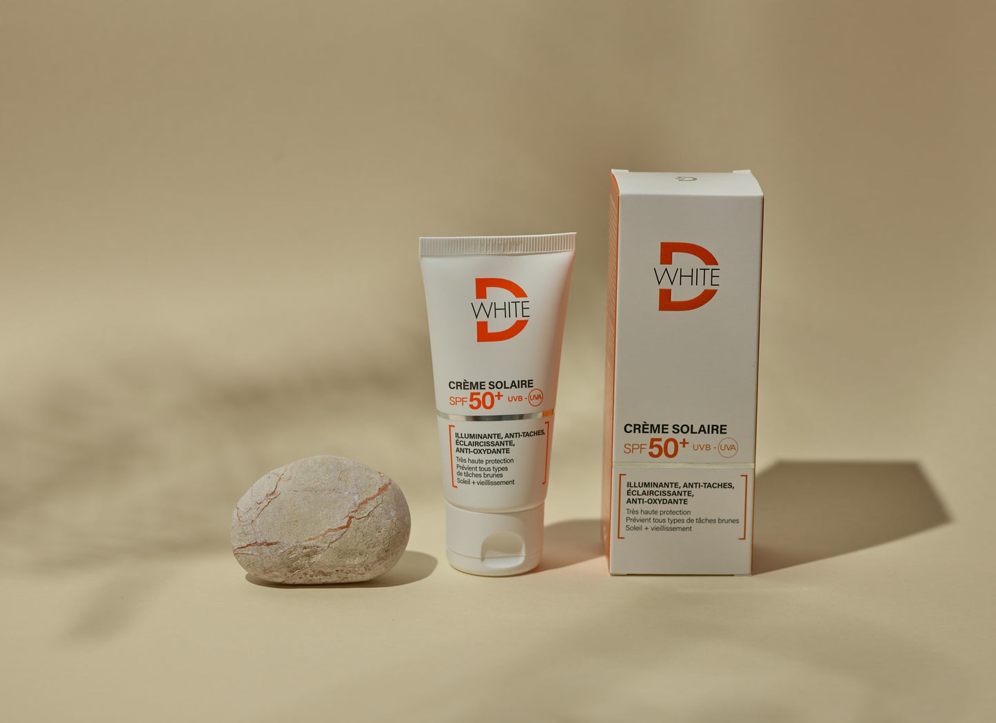 D WHITE SOLAR | CRÈME SOLAIRE INVISIBLE SPF50+ 50ML